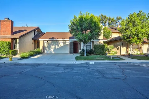 142 Windermere Lane, Glendora, CA 91741 - MLS#: CV25163494