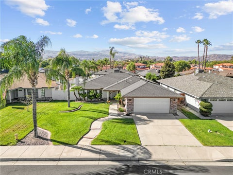 Photo of 42095 Acacia Avenue, Hemet, CA 92544 (MLS # SW26201007)