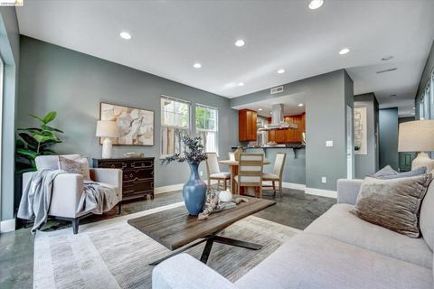 Photo of 3038 E 18th St, Oakland, CA 94601 (MLS # 41131585)