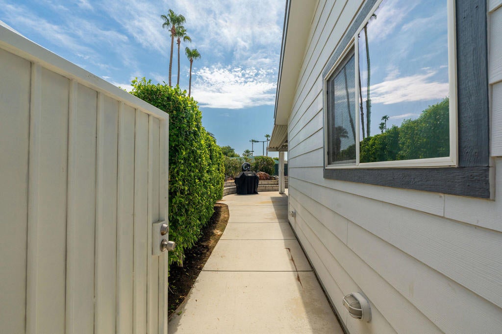73531 Cabazon Peak Drive