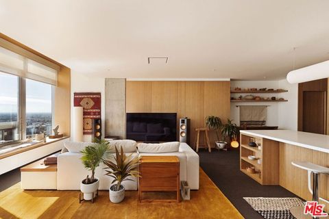 Photo of 1155 S Grand Avenue #2107, Los Angeles, CA 90015 (MLS # 26672437)