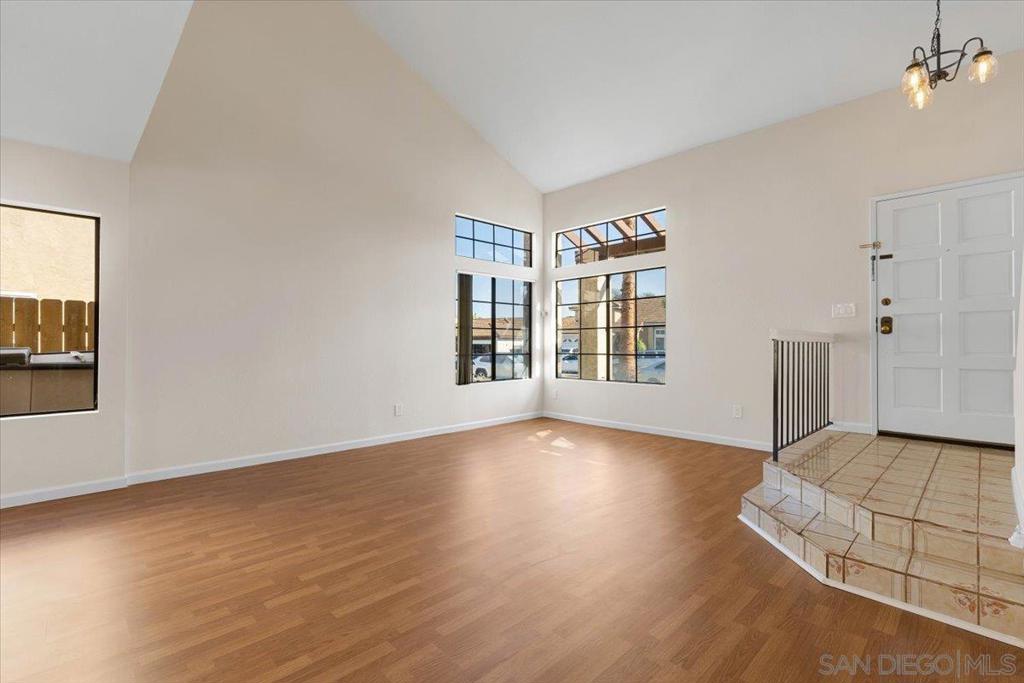 1057 Paseo Del Norte