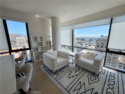 Photo of 400 S Broadway #1703, Los Angeles, CA 90013 (MLS # OC26045781)