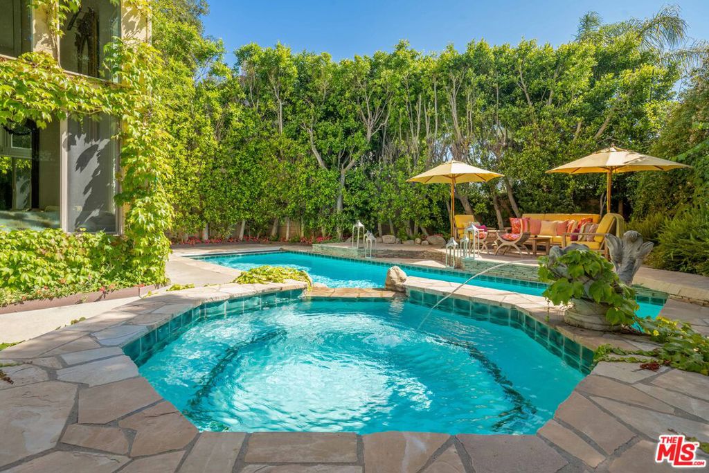 Properties 4 10653 Chiquita Street