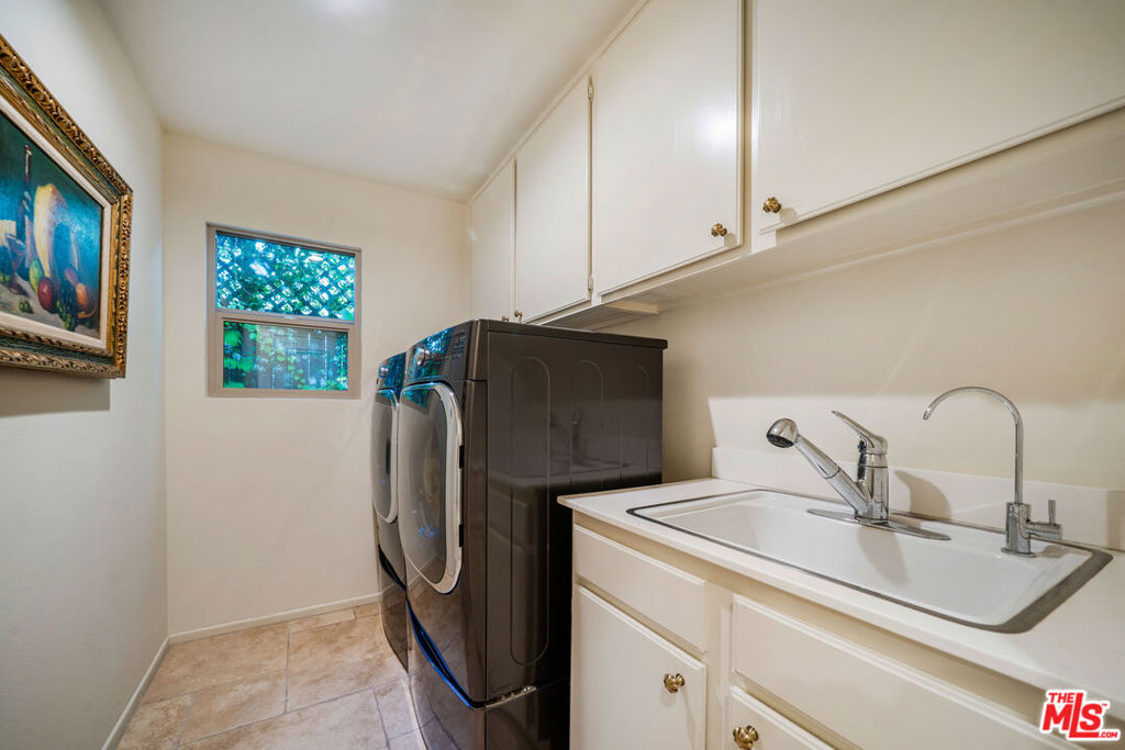 The Enclave in Toluca Lake - Residential Lease