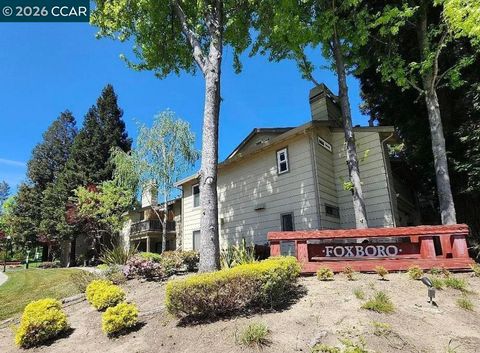 Photo of 405 405 Weymouth, Hercules, CA 94547 (MLS # 41123583)