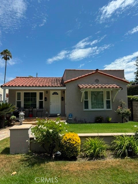 Photo of 226 N Brighton ST, Burbank, CA 91506 (MLS # SR26222286)