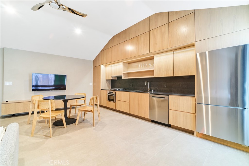 1119 Crestview Drive B