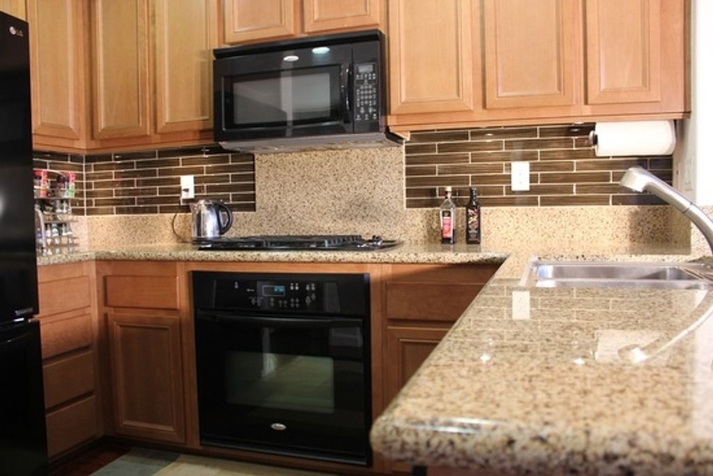 listing image 130723720387502935384