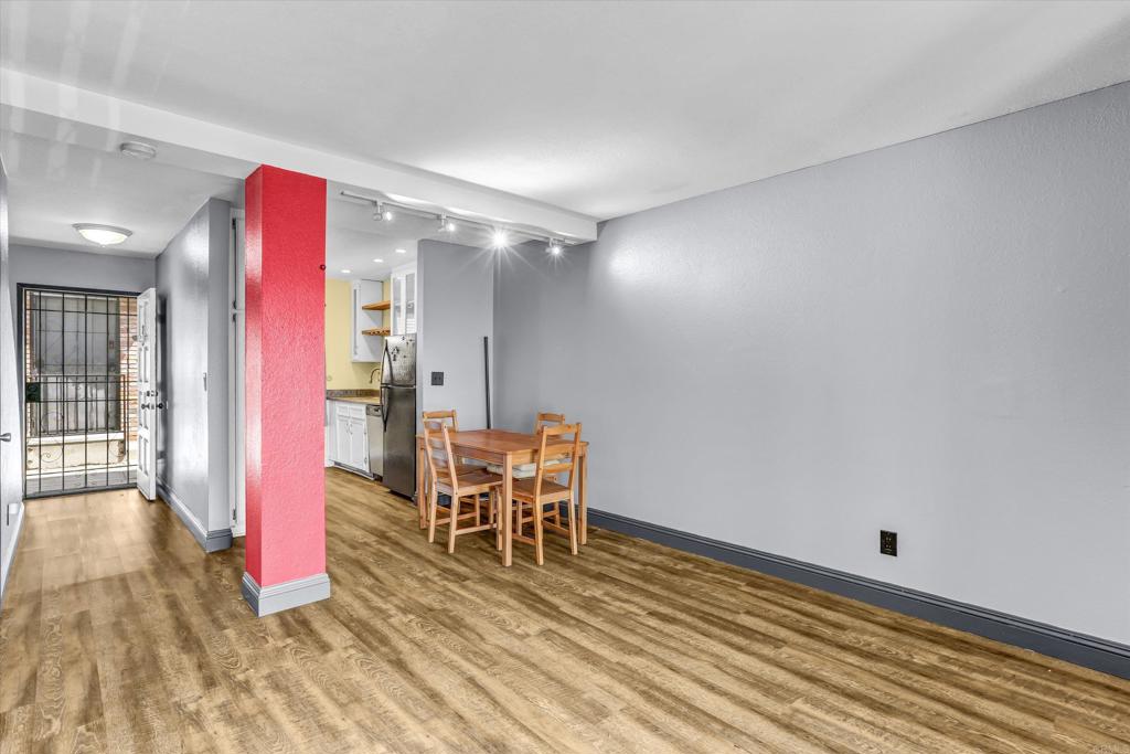 1628 Presioca Street 23