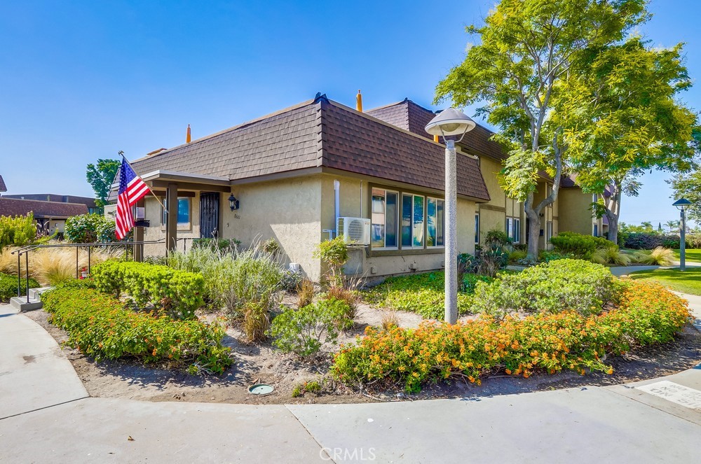 8661 Windsor Circle