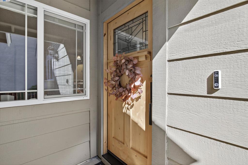 PLEASANTON VLG - Residential
