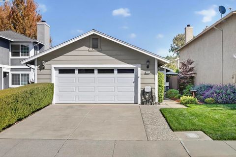 Photo of 2229 Delucchi Drive Dr, Pleasanton, CA 94588 (MLS # 41114129)