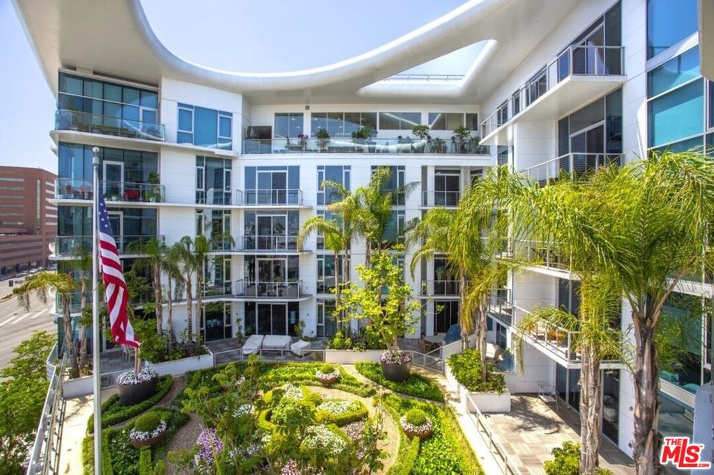 Properties 3 8500 Burton Way PH 808