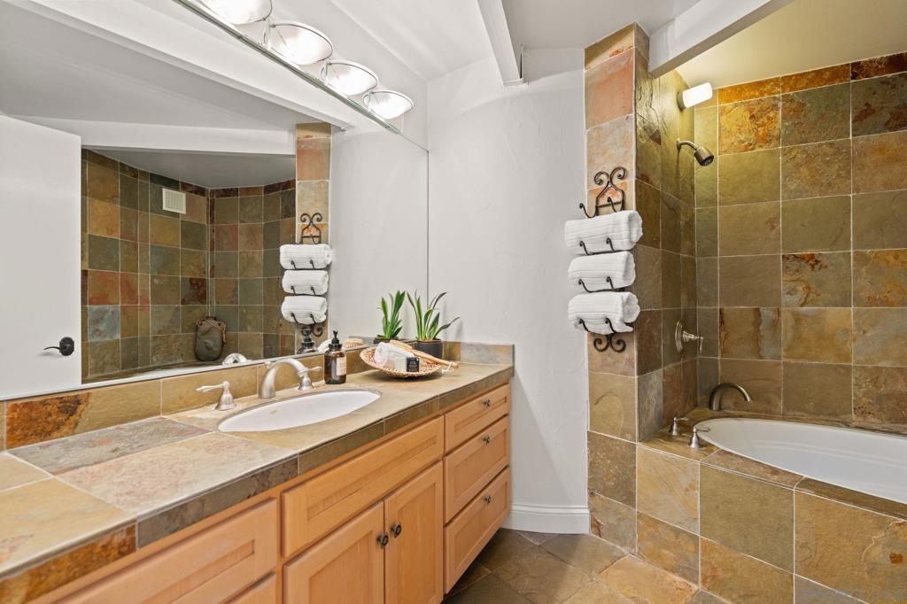 Rancho Santa Fe - Residential