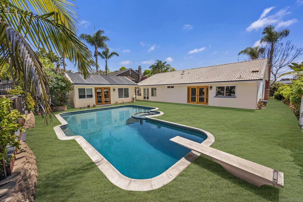1510 Orangeview Dr