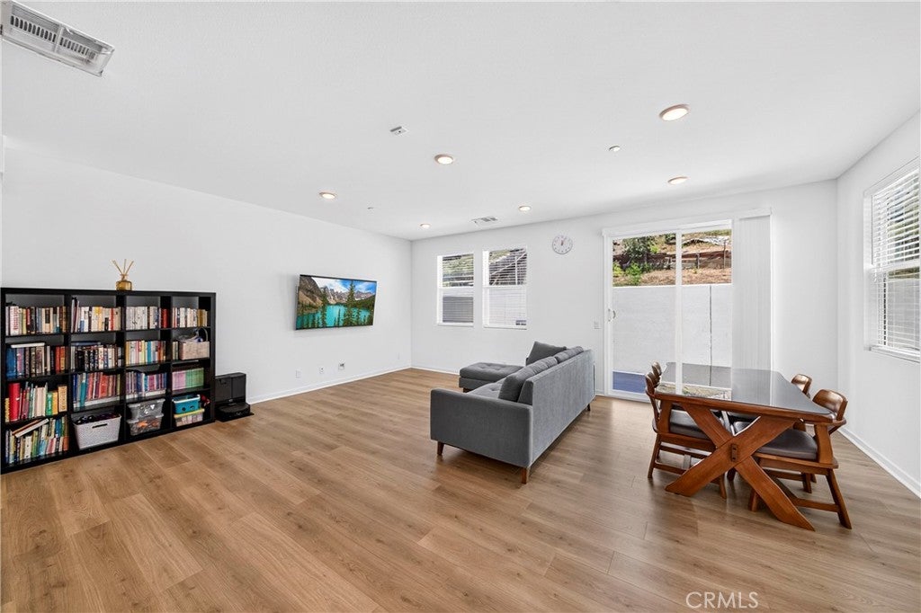 306 Vista Drive 103