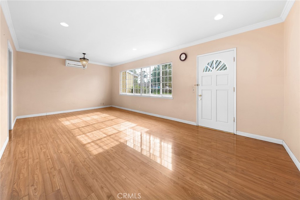 5220 Myrtus Avenue