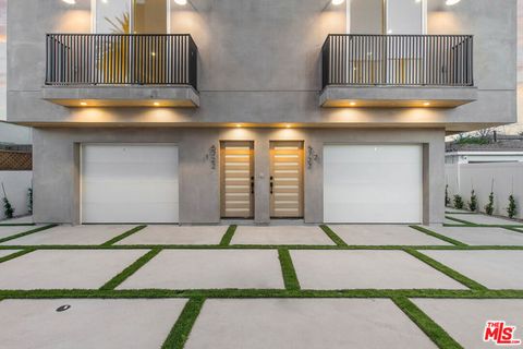 Photo of 5722 Fulcher Avenue #1, North Hollywood, CA 91601 (MLS # 25624537)