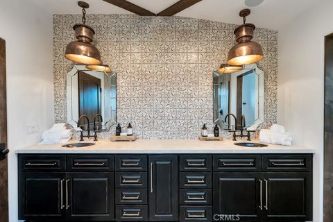 Tiny photo for 1177 Norwich Lane, Ventura, CA 93001 (MLS # SR25024240)