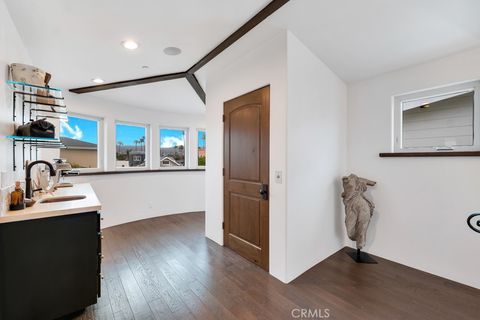 Tiny photo for 1177 Norwich Lane, Ventura, CA 93001 (MLS # SR25024240)