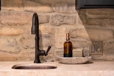 Tiny photo for 1177 Norwich Lane, Ventura, CA 93001 (MLS # SR25024240)