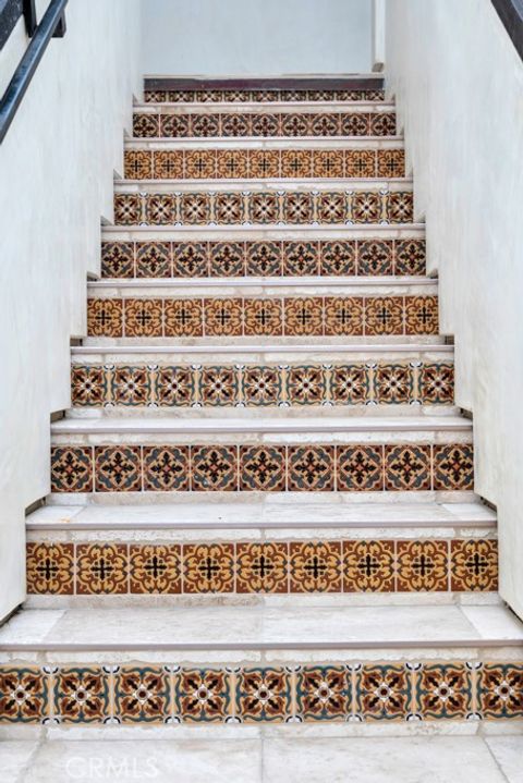 Tiny photo for 1177 Norwich Lane, Ventura, CA 93001 (MLS # SR25024240)