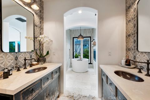 Tiny photo for 1177 Norwich Lane, Ventura, CA 93001 (MLS # SR25024240)