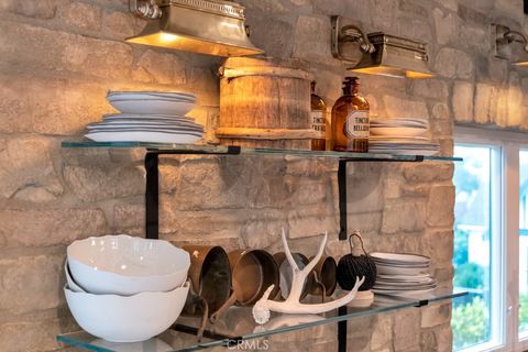 Tiny photo for 1177 Norwich Lane, Ventura, CA 93001 (MLS # SR25024240)