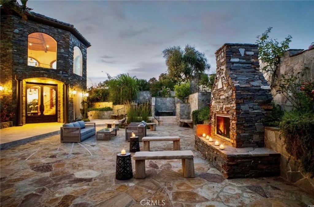2695 Shady Ridge