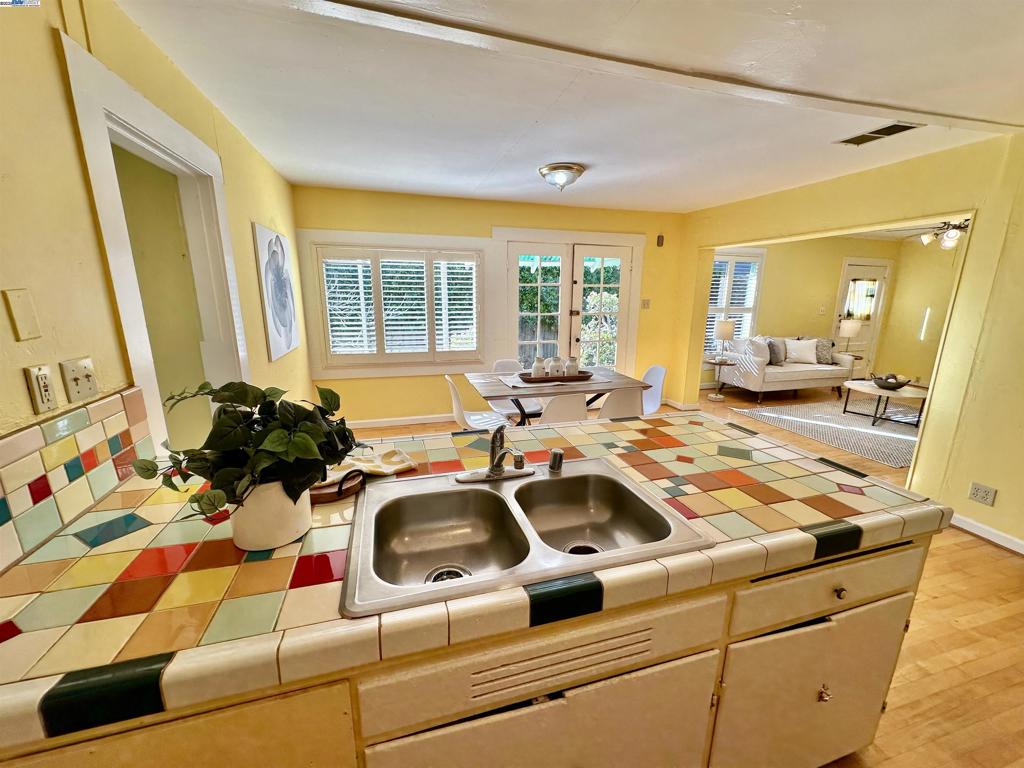 WESTBRAE - Residential