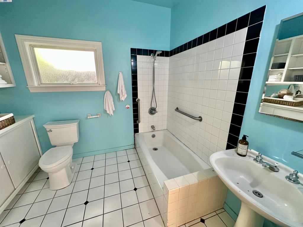 WESTBRAE - Residential