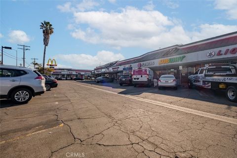 Photo of 12650 Sherman Way #16, North Hollywood, CA 91605 (MLS # GD26019281)