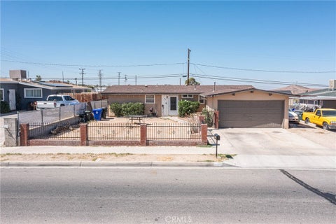 Photo of 560 S Muriel DR, Barstow, CA 92311 (MLS # HD26213644)