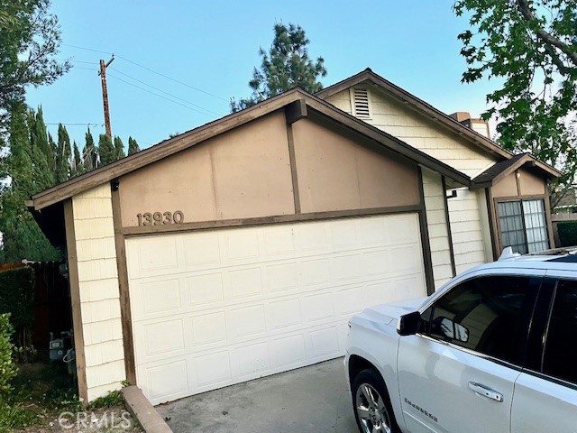 13930 Olive Grove