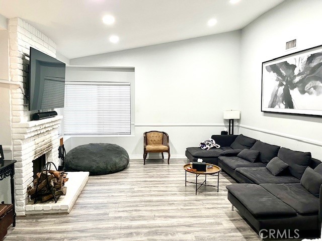 13930 Olive Grove