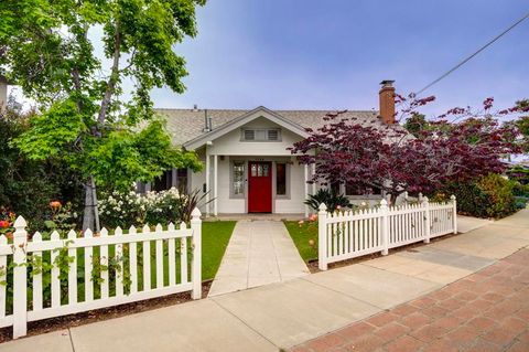 Photo of 1336 Bush St St #(Lower Unit), San Diego, CA 92103 (MLS # 240004122SD)