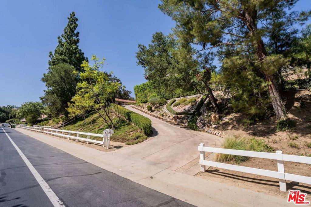 53 Bell Canyon Road