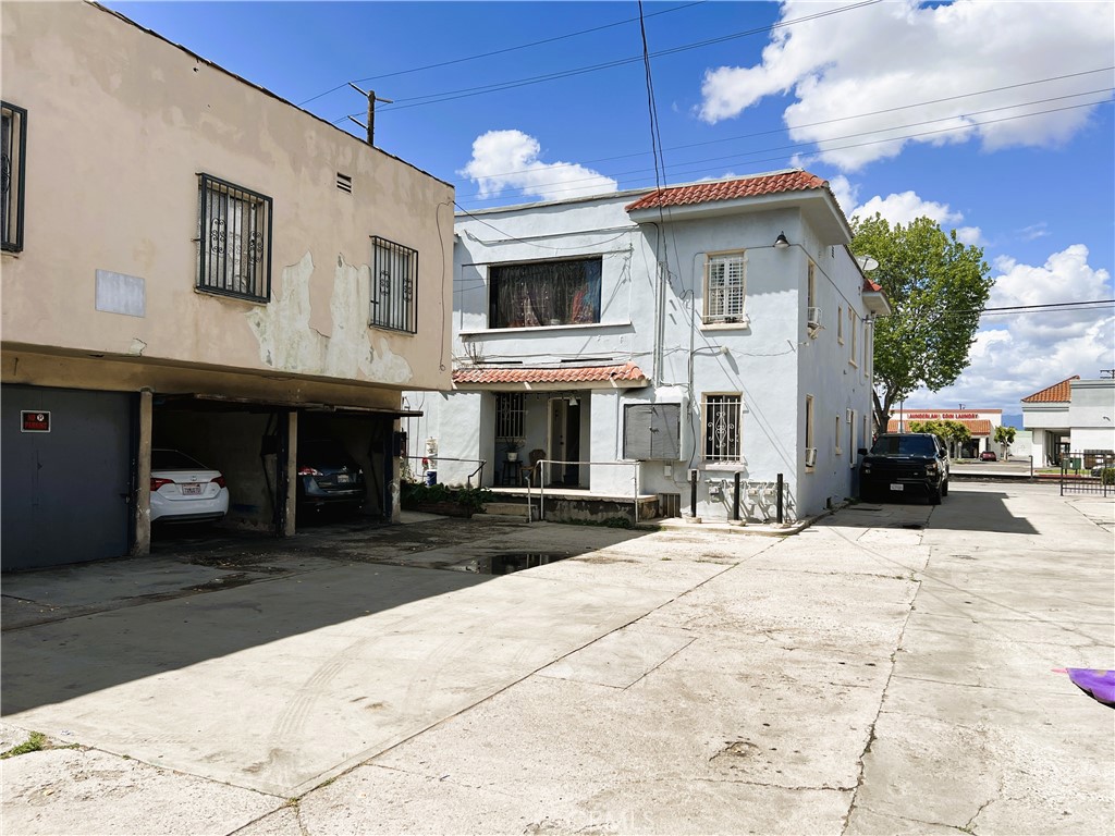 2664 2660 Randolph Street