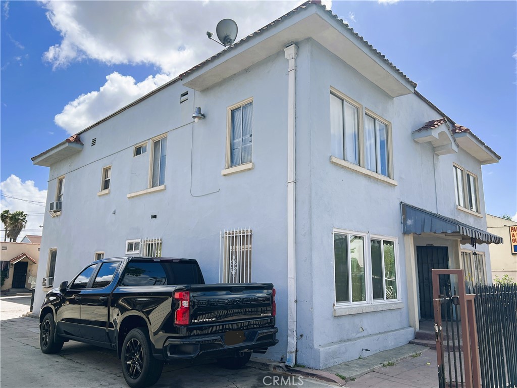 2664 2660 Randolph Street