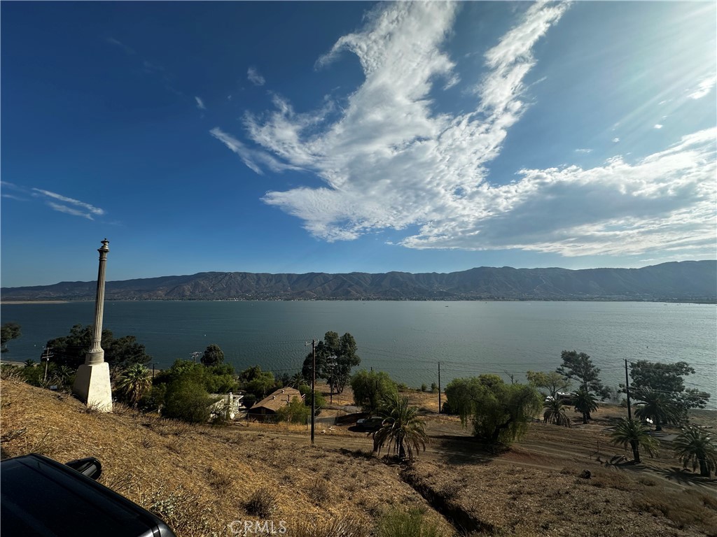 Wonderful lake facing lots on the west side hill of country club estates on the lower level of Ryan Ave. overlooking Lake Elsinore. Parcels 375-262-061 and 375-262-062 are being sold together with total lot size of 8712 Sq ft. Paved road and stunning views!