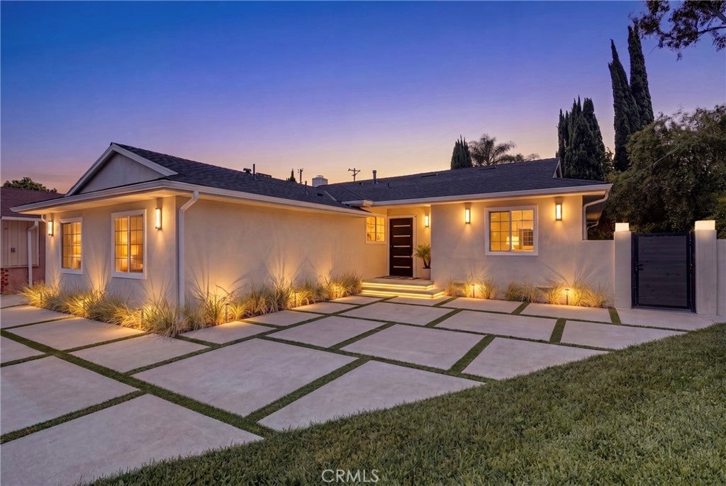 13131 Crewe ST Street, North Hollywood CA 91605