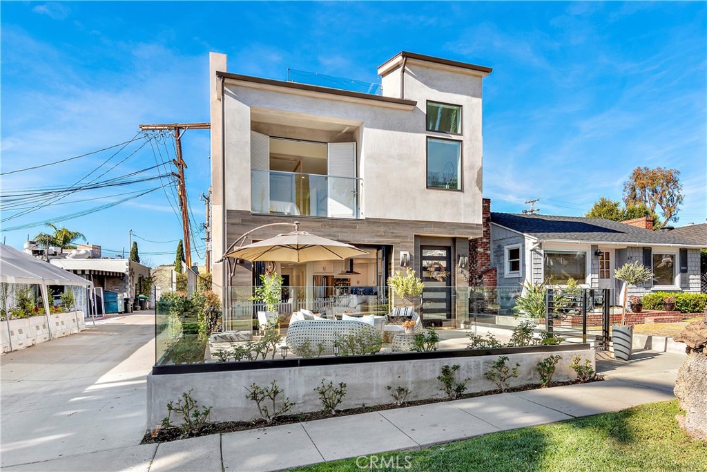 415 Marguerite Avenue