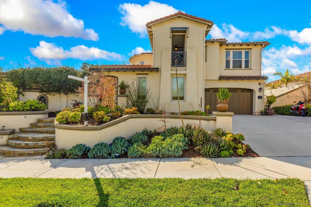 278 Avenida Loretta