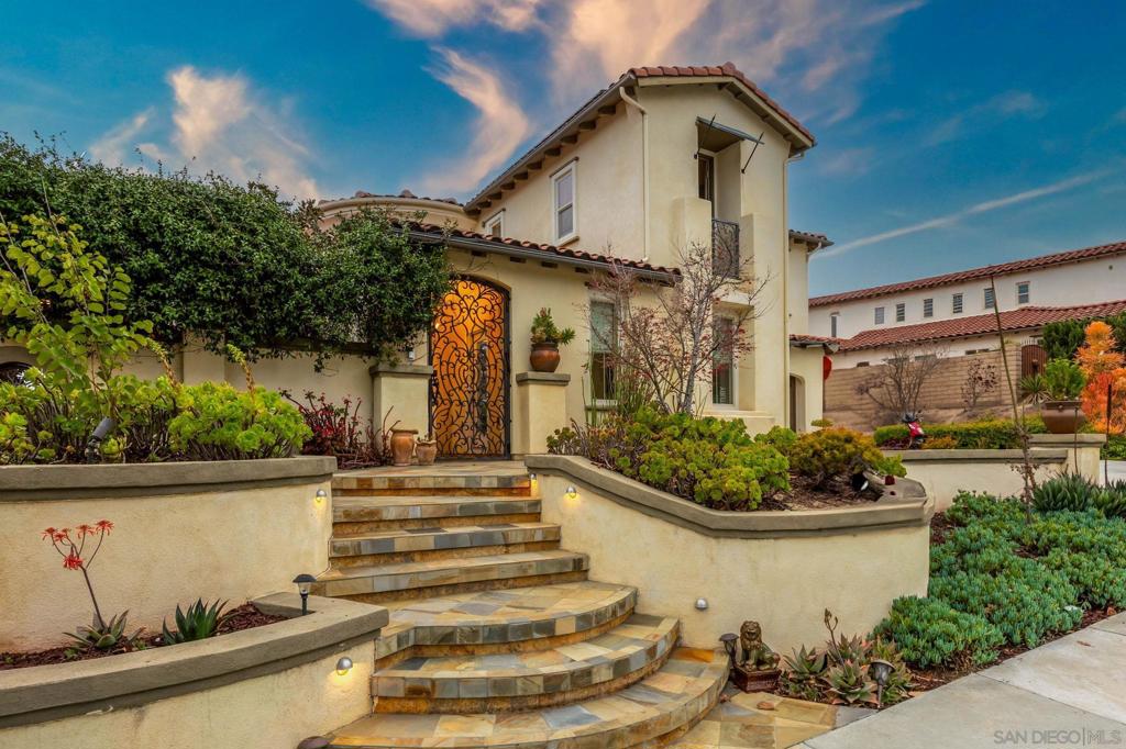 278 Avenida Loretta