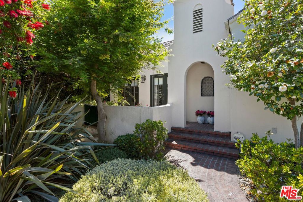 403 S Bundy Drive