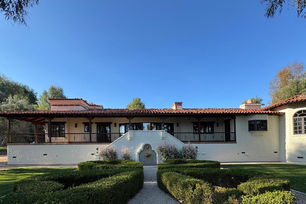 5443 Calzada Del Bosque