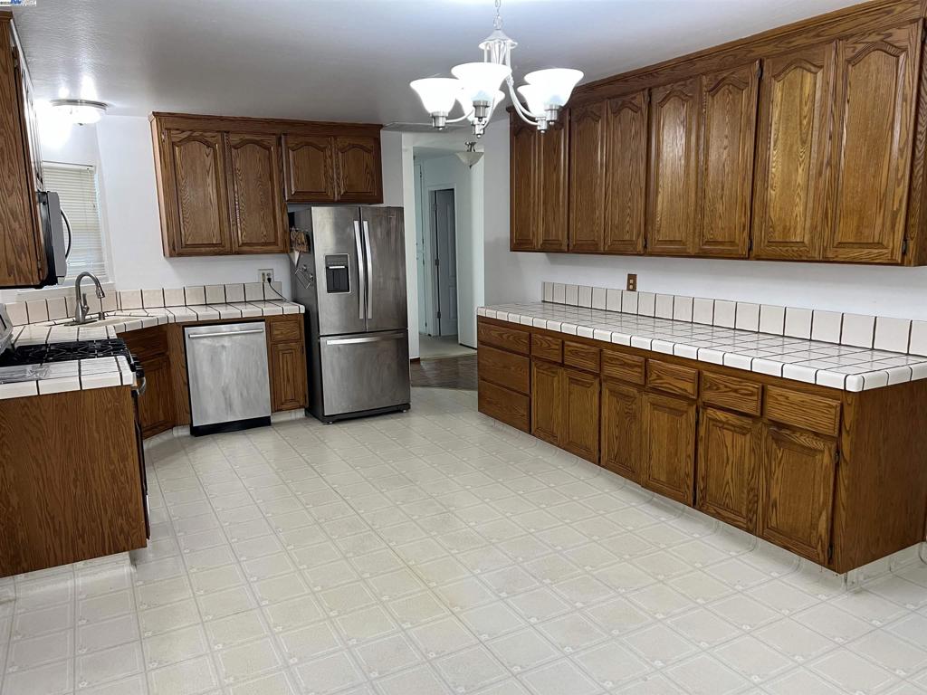 MARINA FAIRE - Residential