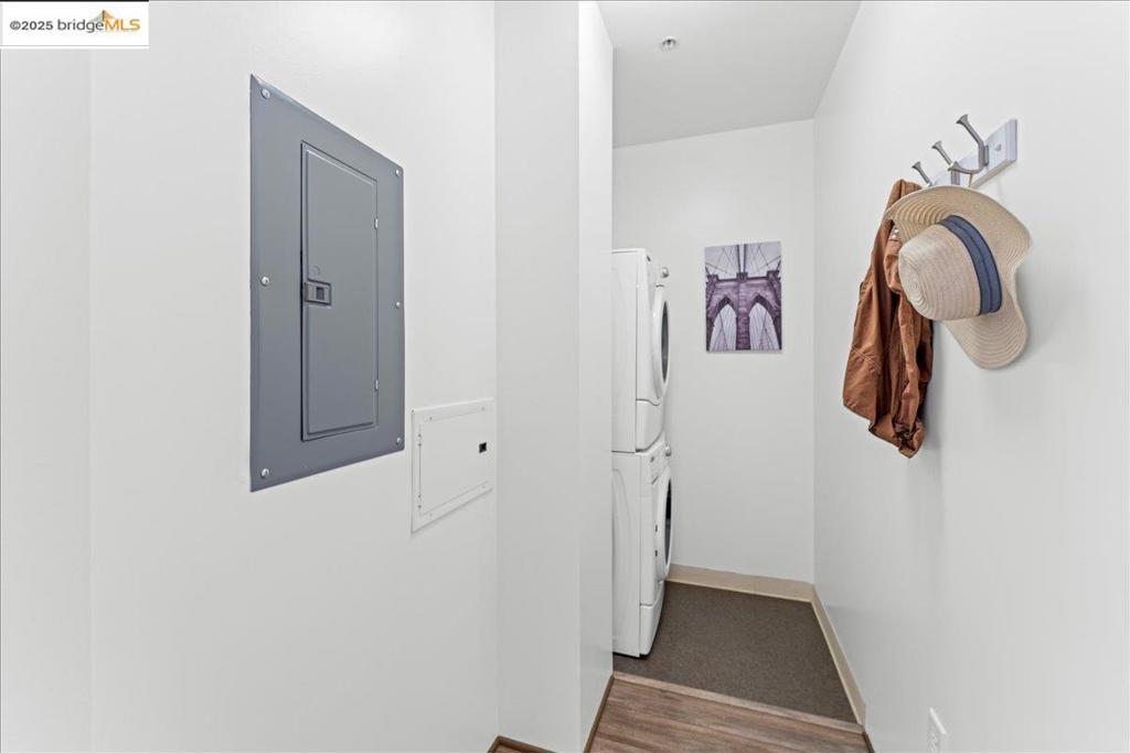 WEST OAK - Residential