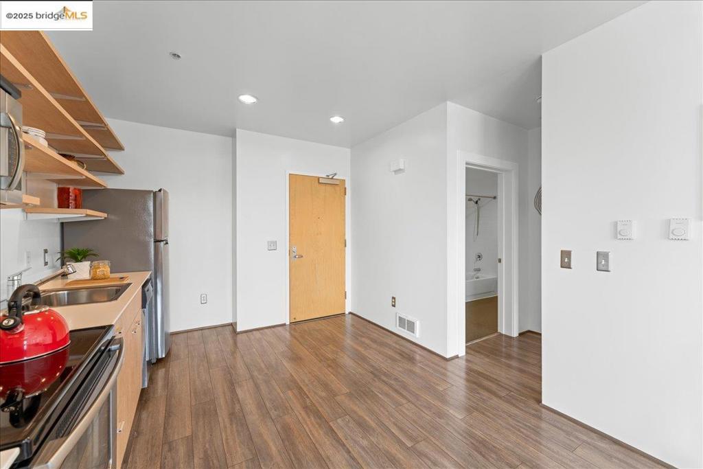 WEST OAK - Residential
